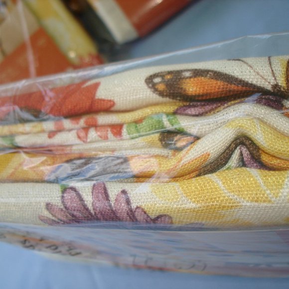 ONE New 60" x 84" FABRIC TABLECLOTH Sunflowers Floral Nature Spring Summer Fall - Picture 4 of 16